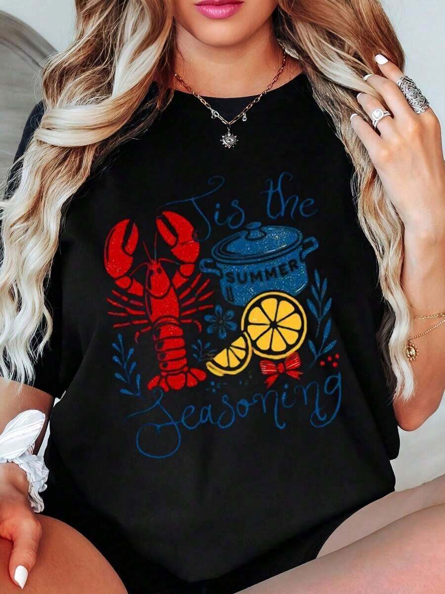 Camiseta de Verano con Estampado de Langosta, Olla de Langosta, Limón y Flores, con Texto 'Es el Condimento del Verano', para Playa y Uso Casual.blusa casual mujer - Negro - Ver 1