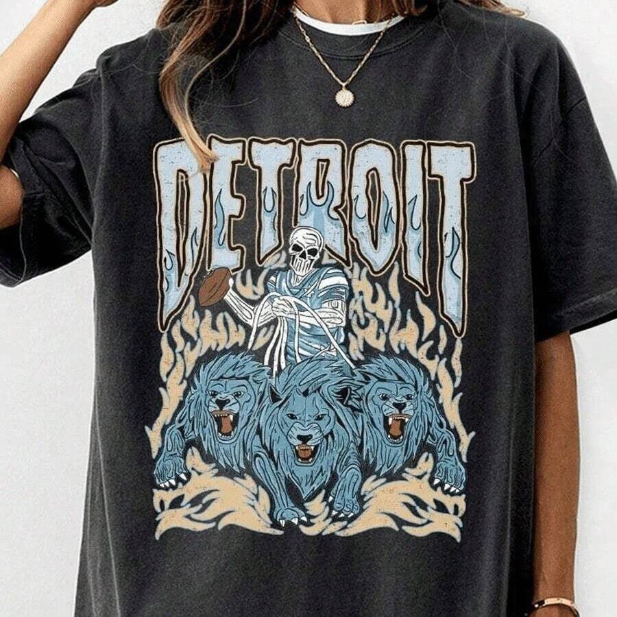Officially Licensed T-Shirt, Breathable And Comfortable - Black - View 1