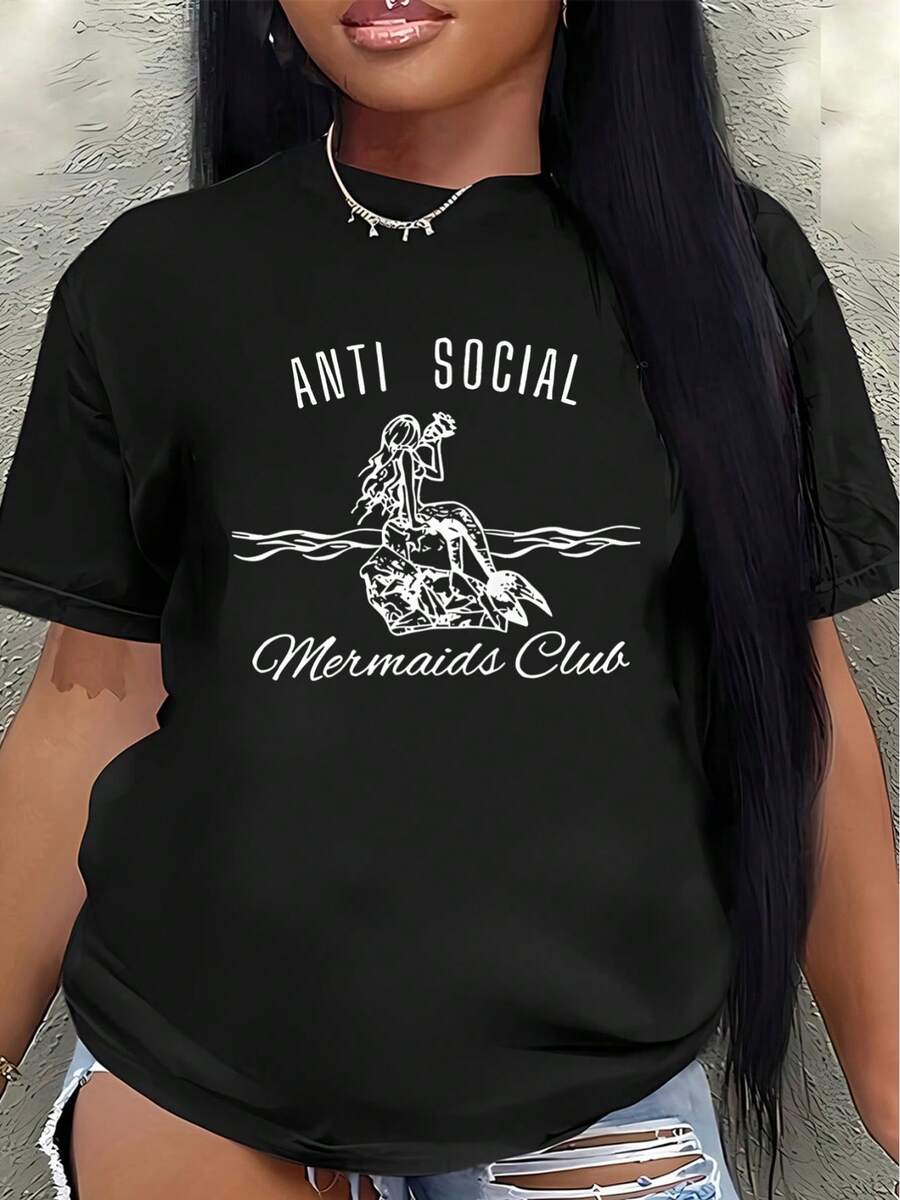 Camiseta ligera y duradera, estampada con el diseño del Club Anti Social Mermaids, perfecta para salidas informales en casa o en una cafetería, diseñada para ofrecer comodidad y uso diario. - Negro - Ver 1