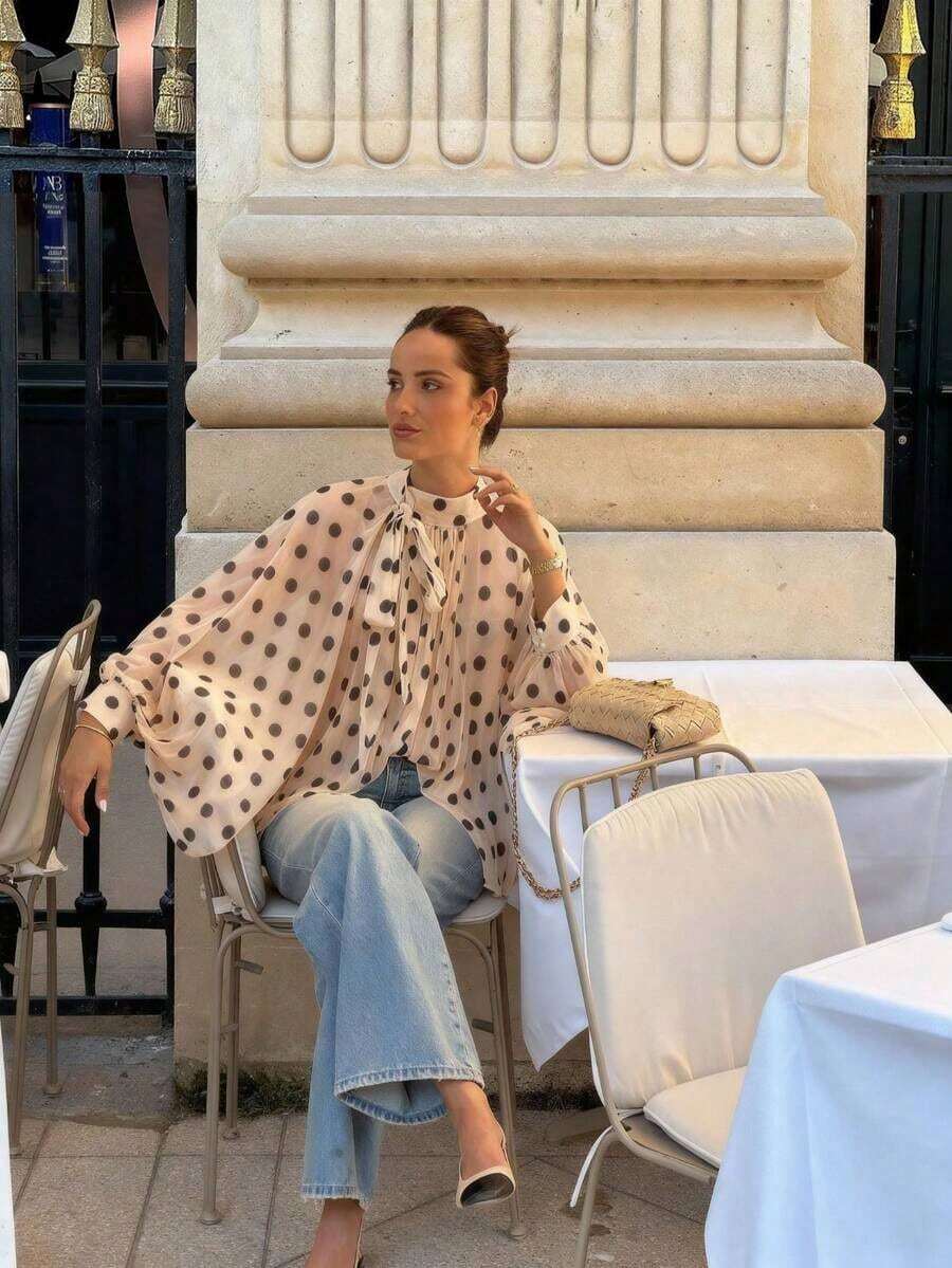 Fashionable Women's Shirt – Elegant And Casual – Sky Blue Polka Dot Print – Bow Tie, Lantern Sleeves, Loose Fit, Pleated And Semi-Sheer – Perfect For Summer - 酒紅色 - 查看 1
