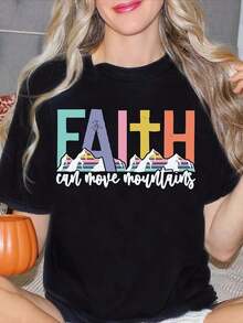 Camiseta estampada para mujer "La Fe Puede Mover Montañas" con diseño de montañas coloridas, manga corta, cuello redondo, top casual para uso diario y como regalo para amigos, familiares y ocasiones religiosas. Ropa de talla grande para mujer, blusas estampadas para mujer. - Negro - Ver 5