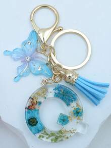 1pc Initial Letter Dried Flower Resin Keychain, Blue Daisy Pendant Keyring, Girl Bag Charm Accessory Gift - Baby Blue - View 33