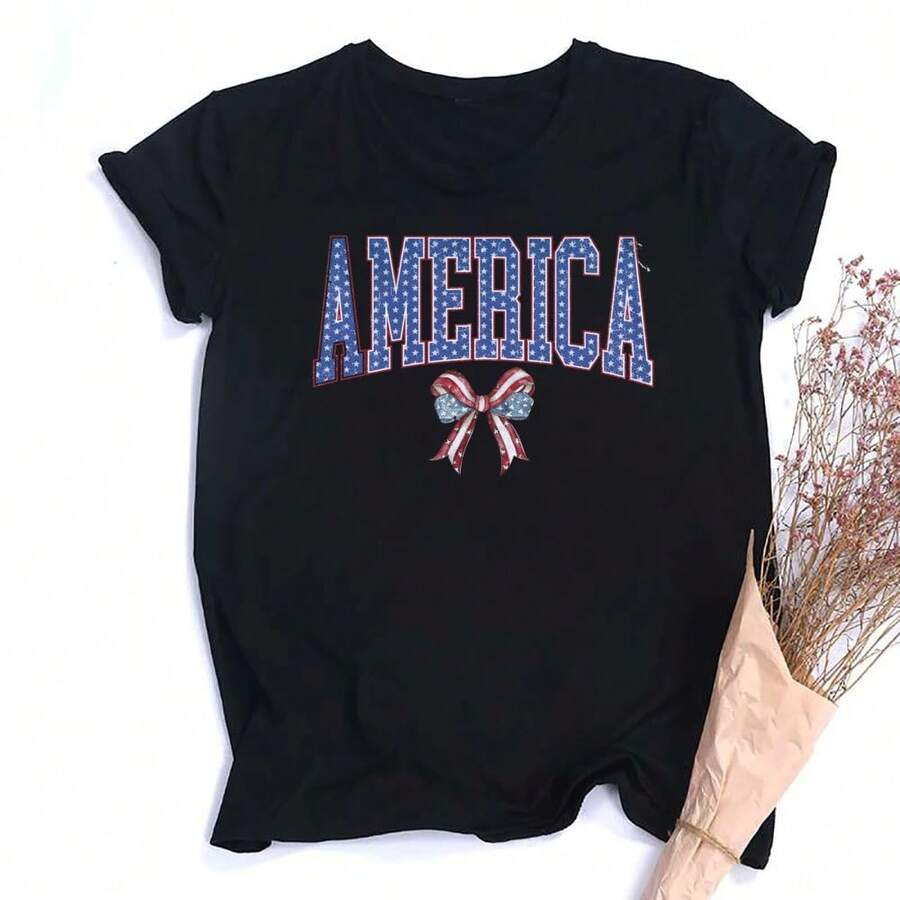 Camisetas de Mujer "In My American Mama Era" con Lazo Coqueta, Camiseta para el 4 de Julio, Tops de Mujer para el Día de la Independencia, Camisetas Coqueta Estilo Cowgirl - Negro - Ver 1