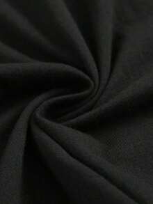 Camiseta gráfica para mujer con un diseño divertido para mamás, que combina comodidad y estilo. Esta camisa holgada es perfecta tanto para salidas diarias como de fin de semana, ofreciendo un estilo divertido y atractivo. - Negro - Ver 5