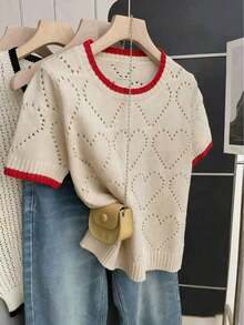 Blusa de punto holgada de cuello redondo y manga corta con diseño de corazón hueco y ribete de contraste en beige para mujer, suéter de manga corta para primavera/verano, últimas blusas de mujer, nuevas llegadas de blusas de punto para mujer - Albaricoque - Ver 5
