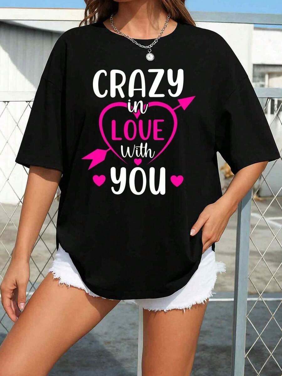 Camiseta negra y2k con diseño atractivo Crazy in Love with You ideal para los amantes de la moda moderna fresca y divertida perfecta para destacar en cualquier ocasión y expresar tu amor de una manera original y única adquiere esta camiseta y marca en tu estilo diario - Negro - Ver 1