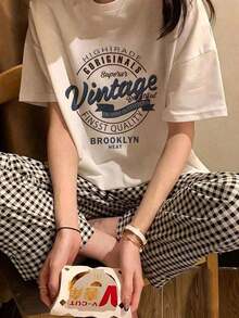 Women's Clothing. Short-Sleeved T-Shirt With A Round Neck And Print, Casual And Loose-Fitting Style For Women, Versatile Japanese Style For Spring/Summer, White. Suitable As A Gift. Women's T-Shirt. Blouses > Elegant. Boho Chic. Women's Shirts - 白色 - 查看 2