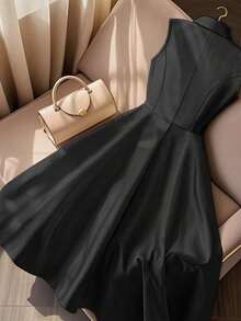 Vestido de Body ceñido sin mangas con cuello vuelto en color verde menta para mujer, ideal para el verano - Negro - Ver 2