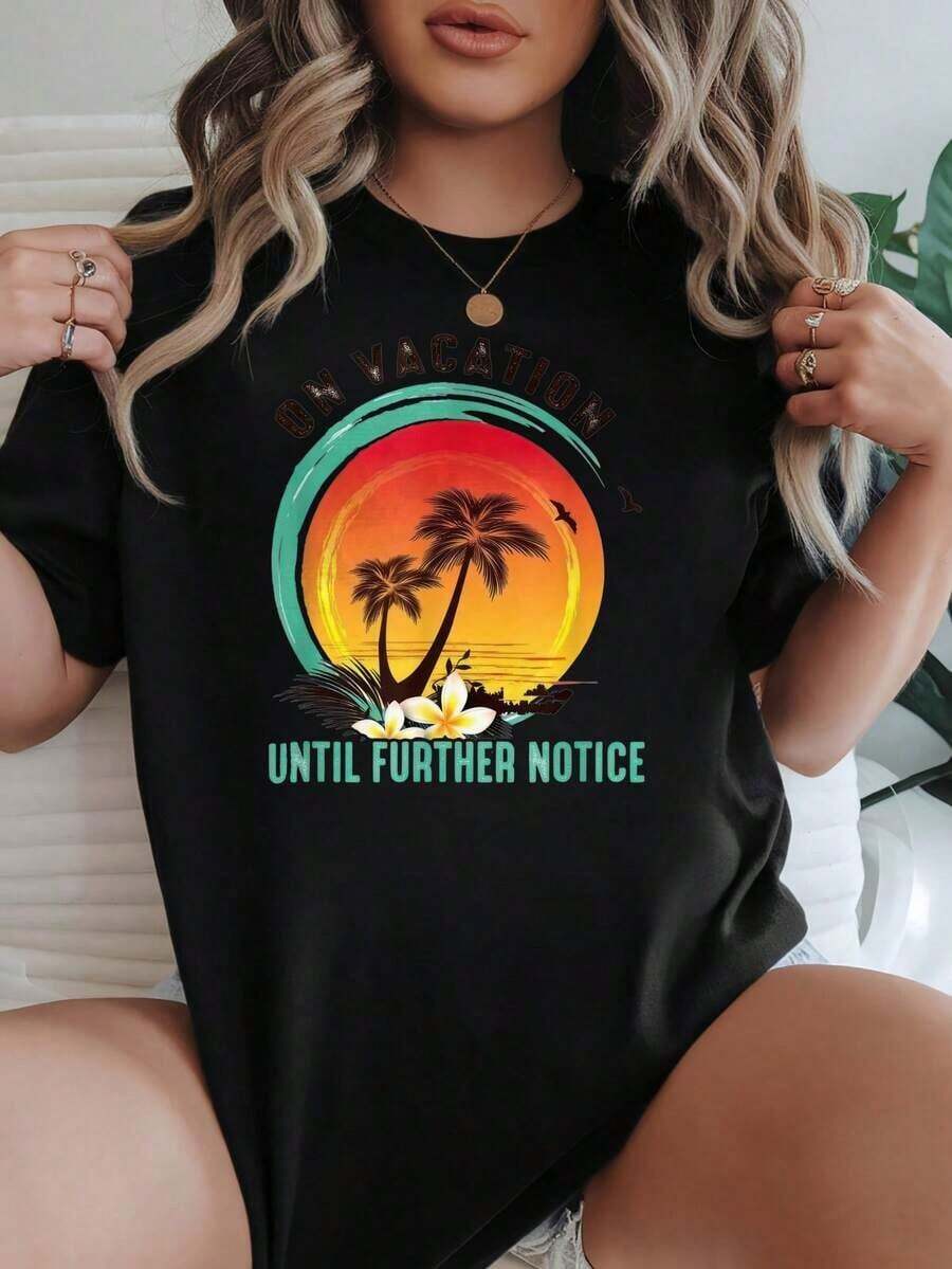 Camisa de Mujer Casual de Corte Holgado, Opciones en Blanco y Negro, Estampado de Árboles Tropicales al Atardecer en Vacaciones Hasta Nuevo Aviso, Camisas de Verano para Playa, Tops de Verano, Camisetas Gráficas, Conjuntos de Verano, Camisetas Gráficas para Mujer, Tops Cortos para Mujer, Tops Vintage de Algodón, Ropa Linda para Mujer, Playera Holgada para Mujer - Negro - Ver 1