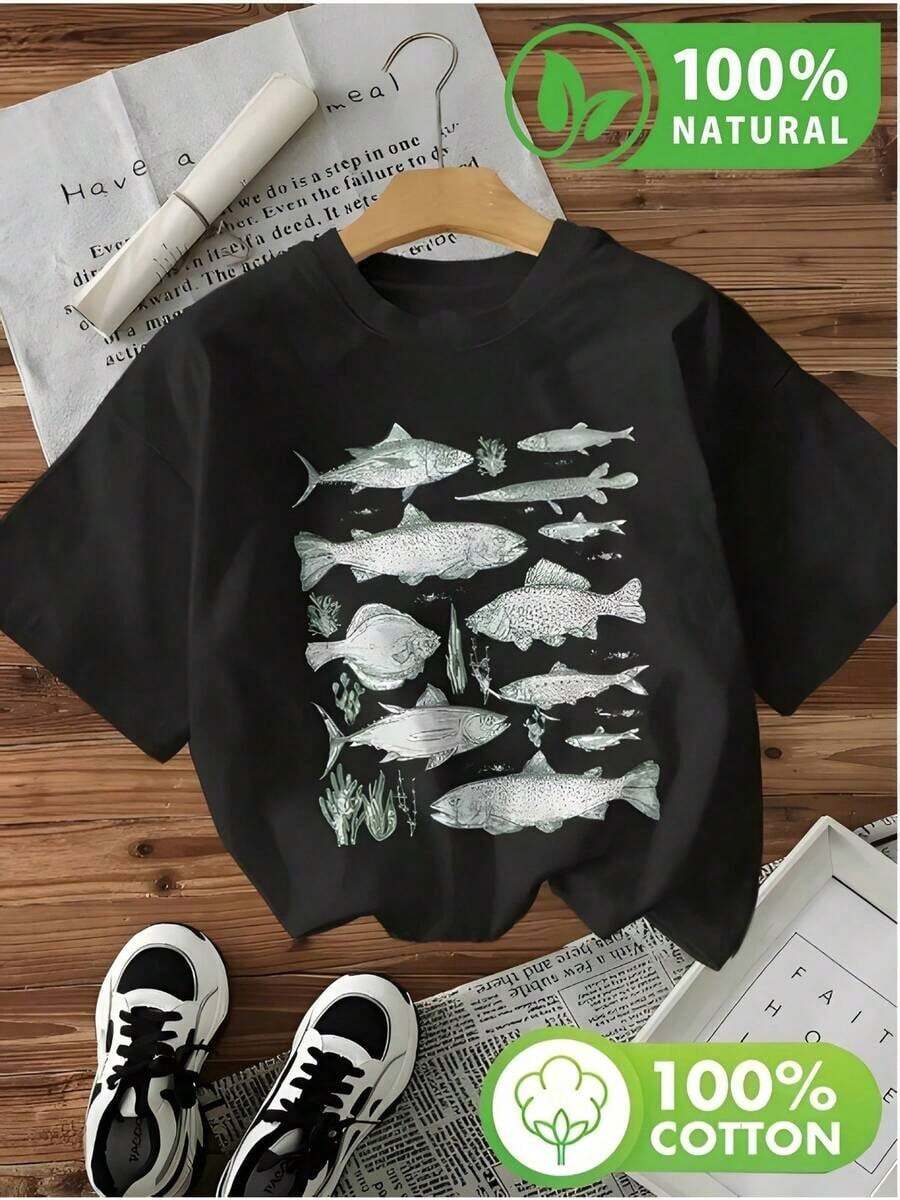 Camiseta de Algodón con Estampado de Peces Estilo Casual para Hombre Ideal para Primavera Verano Diseño Moderno y Único Inspirado en la Naturaleza Perfecta para Pasear en la Playa o un Día Relajado Gran Calidad y Comodidad Compatible con Modas Actuales - Negro - Ver 1