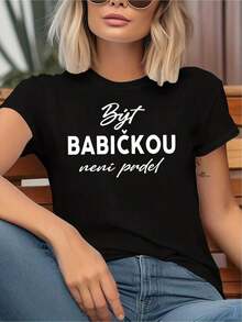 Camiseta única y moderna con diseño Y2K que dice Být BABÍČKOU neni prdel en un elegante negro perfecta para los amantes de las frases divertidas y contemporáneas ideal para cualquier ocasión destaca por su estilo desenfadado y original no te la pierdas - Negro - Ver 12
