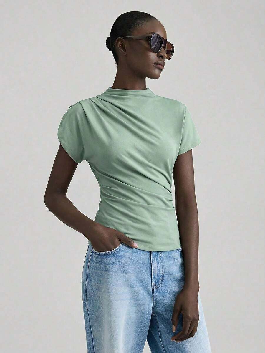2026SS Nueva blusa de verano para mujer, uniforme de maestra, atuendo de aeropuerto para el Día de la Independencia, de tela elástica, camiseta azul sólida talla grande vendida, estilo casual cómodo, top de punto, diseño asimétrico, manga corta frun - Verde - Ver 1