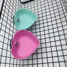 1pc Creative Heart-Shaped Small Pet Bowl, Lightweight Bowl, Easy Installation - Suitable For Hamsters, Small Animals, Birds, Squirrels, Gerbils Feeding Bowl, Small Pet Feeder - View 4