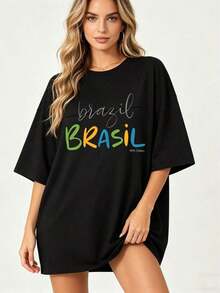 1 pieza de camiseta gráfica de gran tamaño para mujer con diseño de Brasil, estampado de los colores de la bandera brasileña, camiseta casual, de corte holgado y manga corta para ella, ideal para viajes y aficionados al fútbol, 180g 100% algodón, los diseños están completamente impresos. Unisexo. - Negro - Ver 2