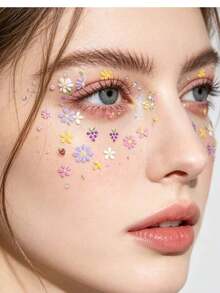 1片春日果园花卉水果水钻脸贴，紫色和黄色花朵+草莓和葡萄+银色闪粉双色水钻组合，免胶防水自粘，适合春季郊游拍照、音乐节、野餐，打造清新甜美的妆容，色彩鲜艳，新手也能轻松上手。 - 彩色 - 查看 3