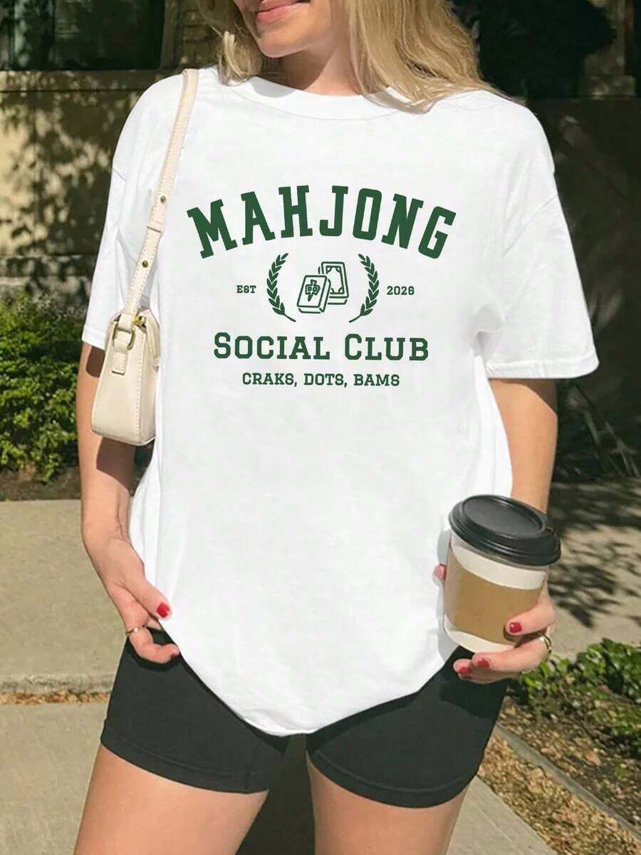 Camiseta Casual de Manga Corta con Cuello Redondo para Mujer, Estampada con Diseño de Mahjong Social Club, Perfecta para Primavera y Verano. Adecuada para primavera, verano y otoño. - Blanco - Ver 1