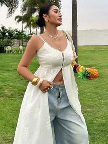 Plus Camiseta y top sin mangas de talla grande de unicolor, de longitud maxi, con textura bordada, elegante para vacaciones de verano - Blanco - Ver 4