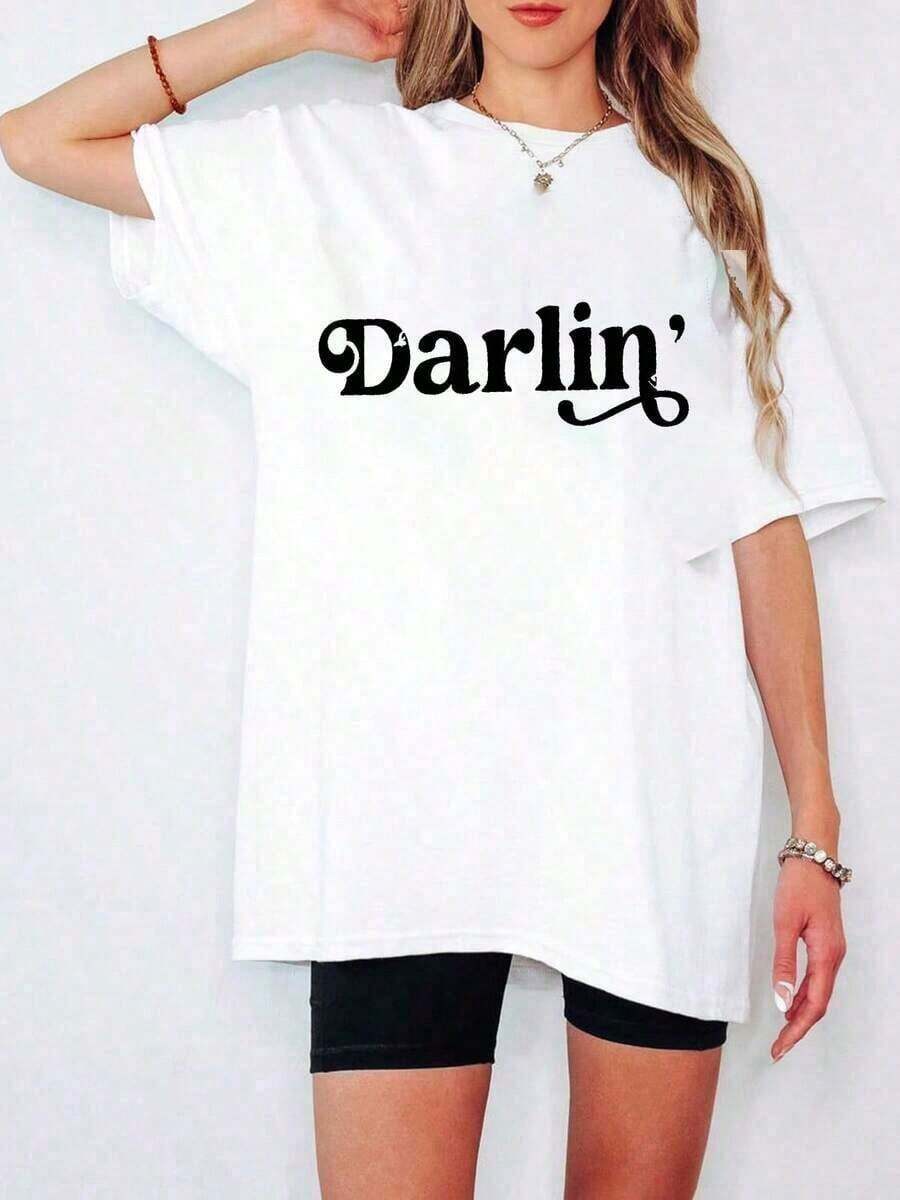 Camiseta 'Darlin', Camiseta Country, Camiseta Western, Camiseta Sureña, Camiseta deúsica Country, Camiseta Texas, Chica Country, Mujer Sureña, Camiseta de Concierto, Camiseta Clásica de Manga Corta Oversize de Algodón Grueso, Camiseta con Estampado Gráfico, Top Casual de Manga Corta para Mujer, Conjuntos de Verano 2026 para Mujer, Conjuntos de Festival para Mujer - Blanco - Ver 1