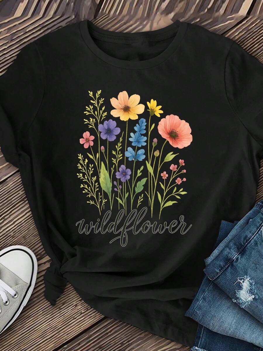 Camiseta de mujer con hermoso estampado floral, manga corta, ropa de mujer, camiseta casual de manga corta, vestimenta femenina. - Negro - Ver 1