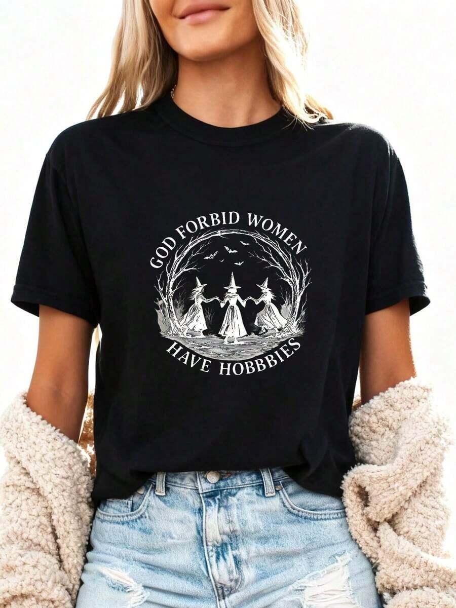 1 camiseta de Halloween para mujer - Estampado de silueta de bruja y murciélagos con la frase "Dios prohíbe que las mujeres tengan pasatiempos", 180g, ligera y elástica, manga corta, cuello redondo, estilo casual, tallas S-2XL, blanca con gráfico negro, 100% algodón. - Negro 1 - Ver 1
