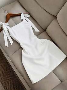 Vestido mini elegante de estilo francés con tirantes de espagueti en color blanco, vestido de verano con cintura ceñida y línea A, adecuado para citas y fiestas;vestido con tirantes de lazo en los hombros en color blanco, adecuado para salidas diarias, vacaciones, graduaciones, cumpleaños y vuelta al cole;vestido de moda para mujer - Blanco - Ver 2