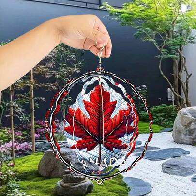 1 chiếc chuông gió xoay hình lá phong Canada, chuông gió kim loại 3D xoay được với móc xoay 360°, lý tưởng để trang trí sân, ban công và bãi cỏ. Thiết kế độc đáo làm cho nó trở thành món quà hoàn hảo cho bạn bè, giáo viên, Lễ Tạ ơn, Giáng sinh, Halloween và tân gia. Có nhiều kiểu dáng ngẫu nhiên cho dịp Giáng sinh.