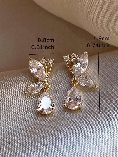 2 chiếc bông tai thả trang trí bằng đá rhinestone