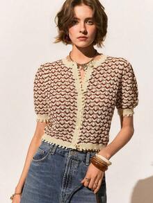 Nueva llegada Primavera/Verano Blusa de punto de manga corta con estampado de rayas retro francés, patchwork y calado para mujeres - Multicolor - Ver 2