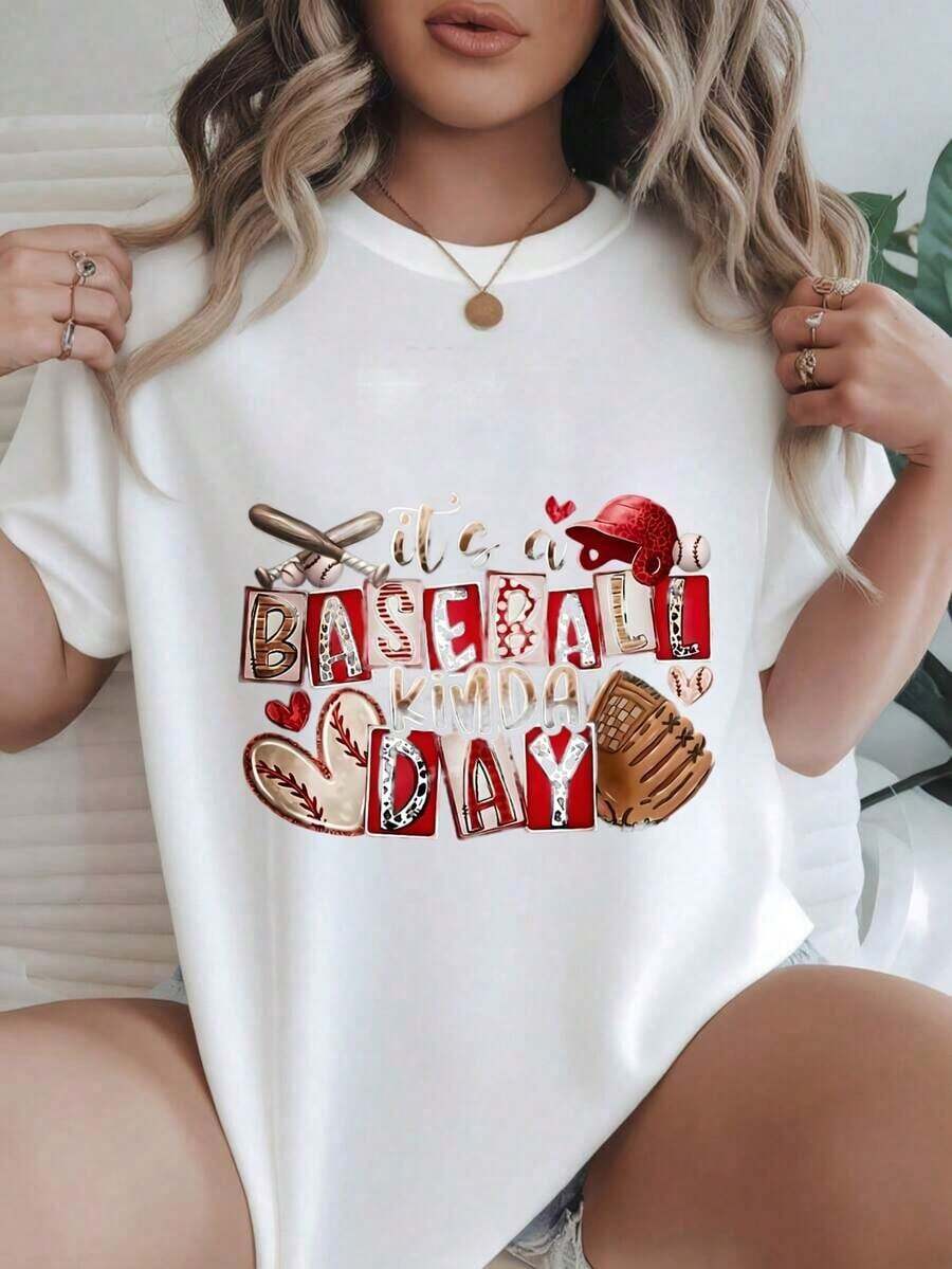 Nueva Llegada 2026: Camiseta Casual Estampada de Moda para Mujer con Diseño de Béisbol, Adecuada para Todas las Temporadas  
 Camiseta de Mujer de Uso Diario, 100% Algodón, Transpirable, de Moda, con Estampado Gráfico, de la Marca WhiteSoft. - Blanco - Ver 1