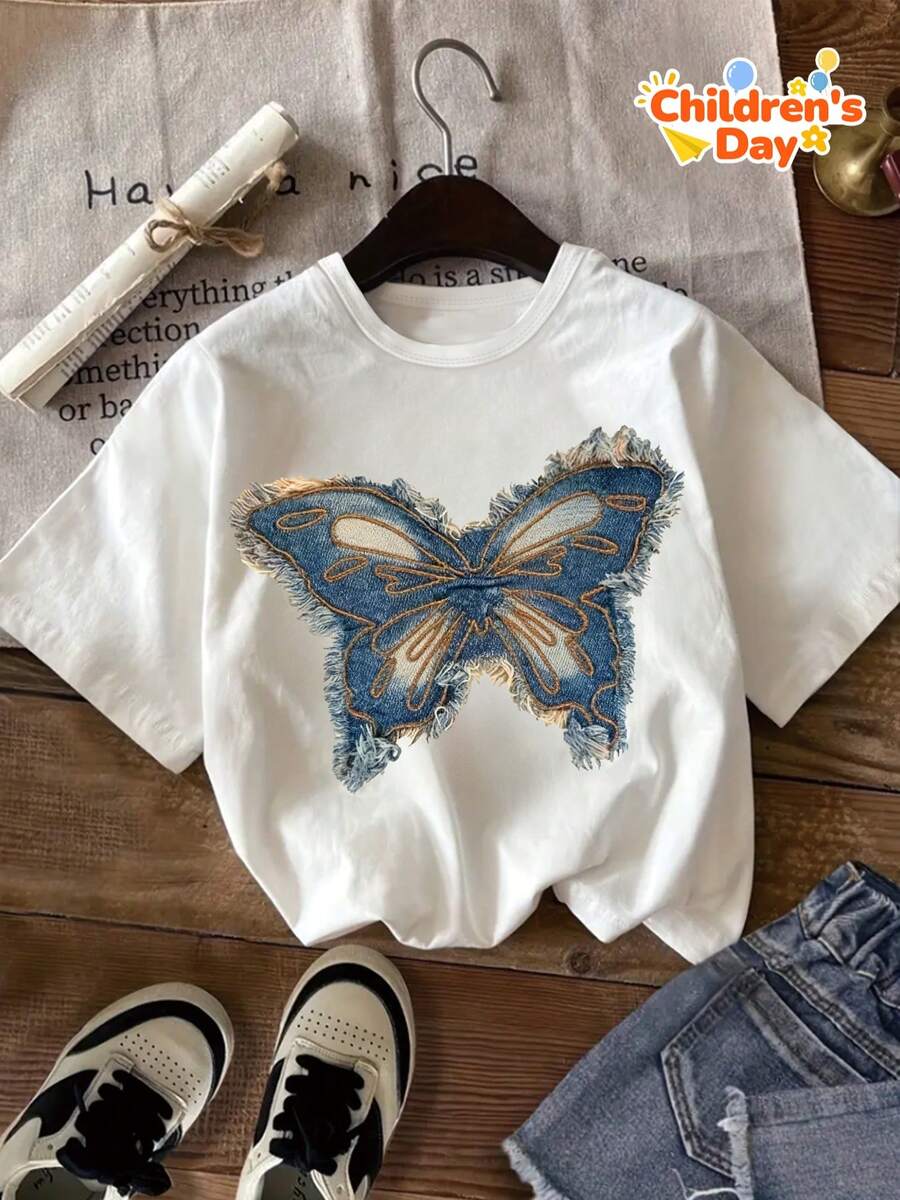 Camiseta de manga corta estilo retro con estampado de mariposas en tela de imitación de mezclilla para niñas, hecha de un tejido suave y cómodo, perfecta para salidas de verano, creando un look elegante. Ropa para Niñas, Artículos de Moda para Niñas. - Blanco - Ver 1