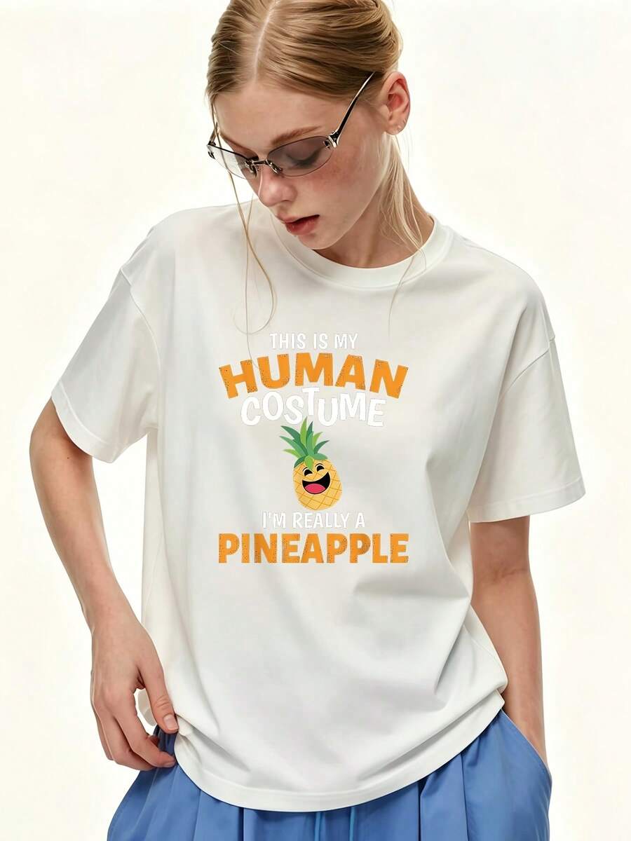 Camiseta de mujer de 180g de corte holgado con estampado Esta mi ropa humana, en realidad soy una piña. Camiseta de manga corta informal de verano, adecuada para regalos de vacaciones, reuniones familiares y actividades de building de la empresa. Modelo de moda 2024 - Camiseta unisex de algodón de manga corta y cuello redondo, estilo vintage urbano. - Blanco - Ver 1