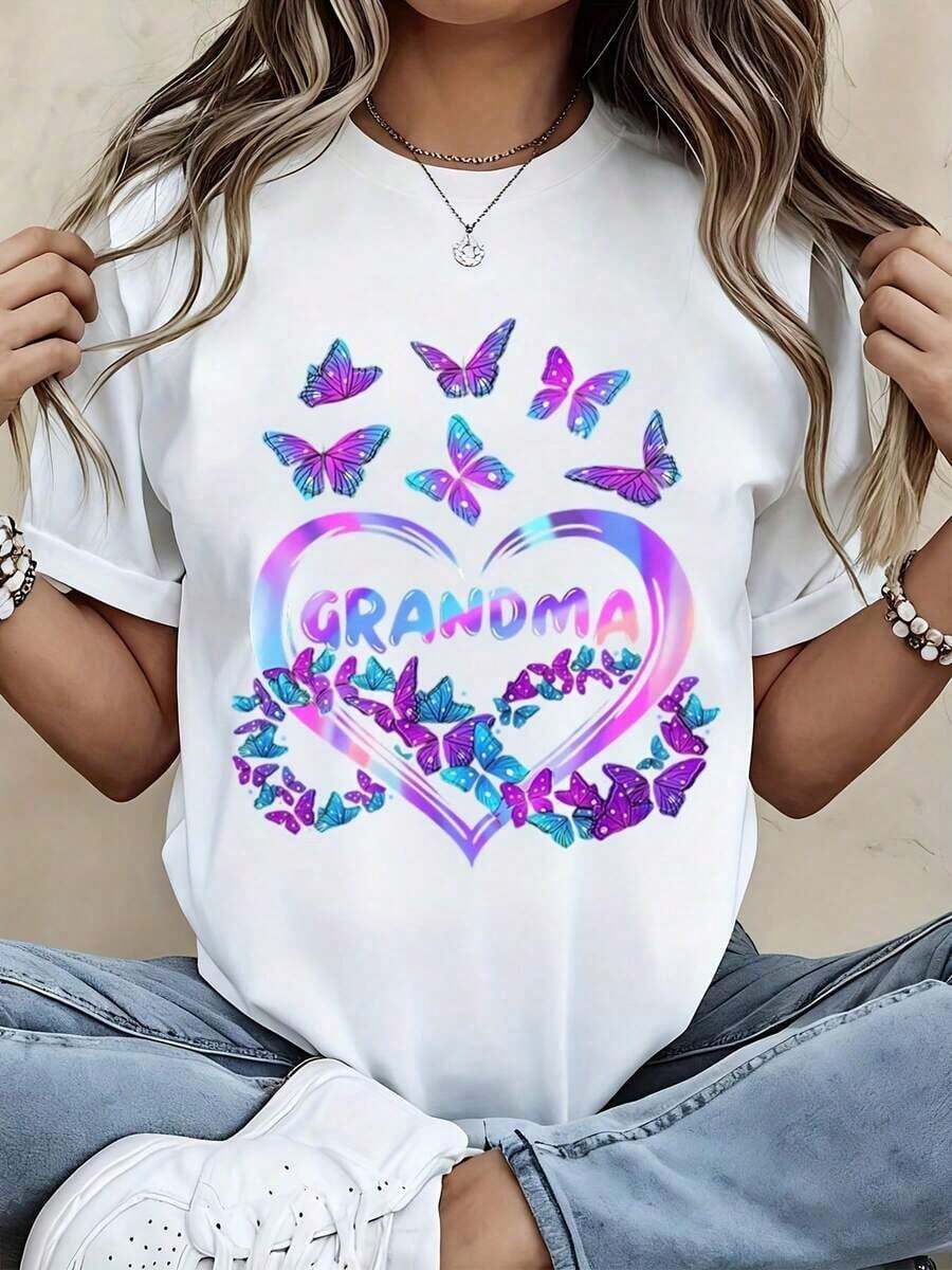 Women's White T-Shirt With Grandma Heart And Butterfly Print - Perfect For Family Gatherings And Mother's Day Gifts. Suitable As A Gift. Women's T-Shirt. Blouses > Elegant. Boho Chic. Soft, Breathable, And Comfortable Women's Top, Ideal For Spring, Summer, And Autumn, Perfect For Vacations, Travel, And Everyday Wear. - 白色 - 查看 1