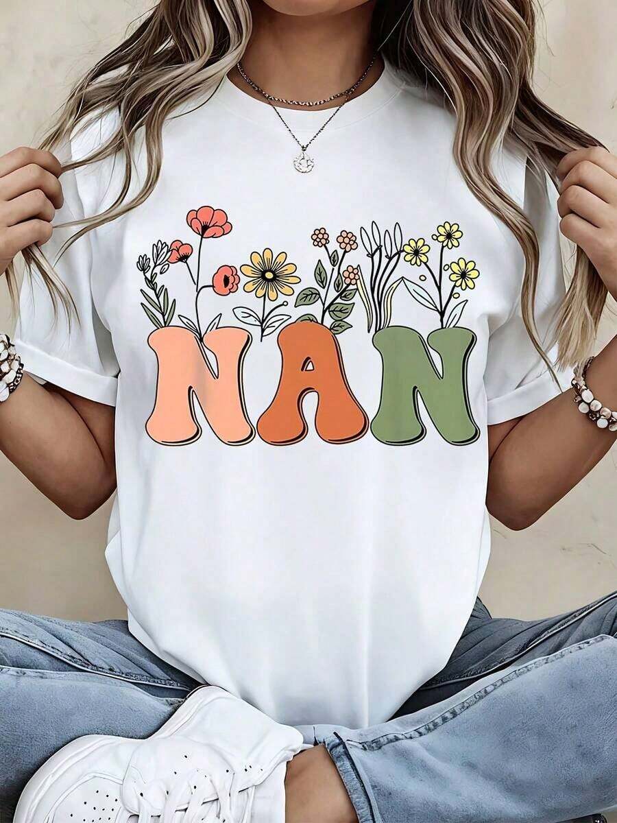 Camiseta de algodón con estampado floral para atuendos casuales y deportivos - Estilo urbano vintage, unisex, holgada, de manga corta y cuello redondo, 100% algodón. - Blanco - Ver 1