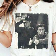 1 pcs1pc,1pc,2026 Summer TopsVintage Friend Vibes Movie & TV Show Graphic Design T-Shirt - I'll Be There For You Retro 90s Sitcom Graphic Tee |       Y2K Bootleg Oversized Aesthetic |       Casual Loose Fit Cotton Short Sleeve Round Neck Streetwear TopAll-Match Sports T-ShirtLoose And ComfortableshirtsFourth Of July Clothes, Outing ClothesFourth Of July Clothes, Outing Clothes180g Algodón 100% - A5 - Ver 9