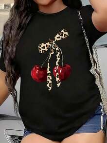 Camiseta de Algodón Estilo Vintage con Estampado de Eslóganes de Lisboa, Camiseta de Talla Grande con Estampado de Leopardo y Lazo de Cereza para Mujer, Camiseta Gráfica de Manga Corta de Talla Grande, 1 Pieza, Camiseta Novedosa 100% Poliéster, Top Casual de Cuello Redondo 220g para Uso Diario en Verano - Negro - Ver 1