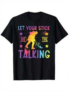 Camiseta Y2K con vibrante diseño de hockey resaltando el lema "Let Your Stick Do The Talking" perfecta para los amantes del deporte y la moda urbana hecha para destacar en cualquier ocasión ideal para mostrar tu estilo único y dinámico. - Negro - Ver 1
