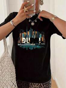 Camiseta única con diseño urbano y vibrante de arquitectura moderna y palmeras estilo y2k perfecta para destacar tu estilo en cualquier ocasión. Ideal para amantes de la moda que buscan una pieza exclusiva y llamativa. - Negro - Ver 12