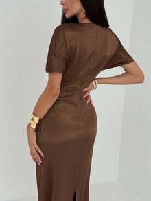 Vestido largo elegante de unicolor con cintura fruncida y plisado, adecuado para fiestas y salidas - Marrón - Ver 2