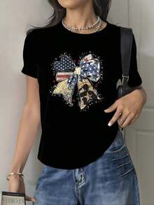 Lazo grande con mezcla de bandera estadounidense y textura vintage que simboliza libertad y fuerza patriótica camiseta para mujer casual moderna - Negro - Ver 8