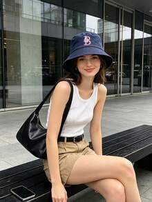 1 Mũ tai bèo nữ, thêu 26 chữ cái, chất liệu mềm mại, che nắng và chắn gió, thời trang, phù hợp cho du lịch, đi biển và sử dụng hàng ngày. - Màu xanh hải quân - Xem 2