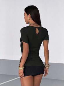Women's Gray Cowl Neck Design Fitted Waist Casual Commuter Top, Suitable For Music Festivals, Vacations, Y2K Baddie, 2000s Style Street Wear, Retro Sexy Punk Short Sleeve T-Shirt - 白色 - 查看 9