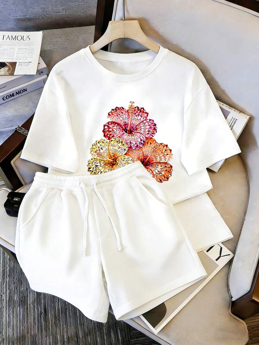 Conjunto Casual para Mujer, Playera con Estampado de Flores de Hibisco Brillantes + Pantalones Cortos de Dos Piezas - Camiseta blanca + pantalón corto blanco - Ver 1