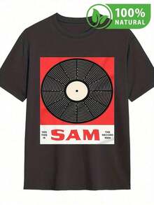 Camiseta Negra para Hombre con Diseño Retro de Vinilo SAM Estilo Urbano. Perfecta para Amantes de la Música y Moda Mexicana. Combina con cualquier look casual. Calidad y Comodidad para tu Día a Día. Ideal para Regalo de Moda Actual. - Negro - Ver 1