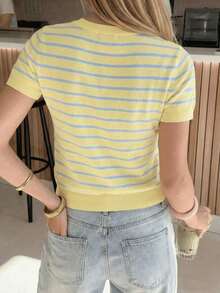 Cárdigan de mujer con cuello en V y manga corta, decoración con botones delanteros, estilo de moda minimalista y versátil casual, adecuado para el uso diario, linda blusa de punto para el verano - Amarillo - Ver 6
