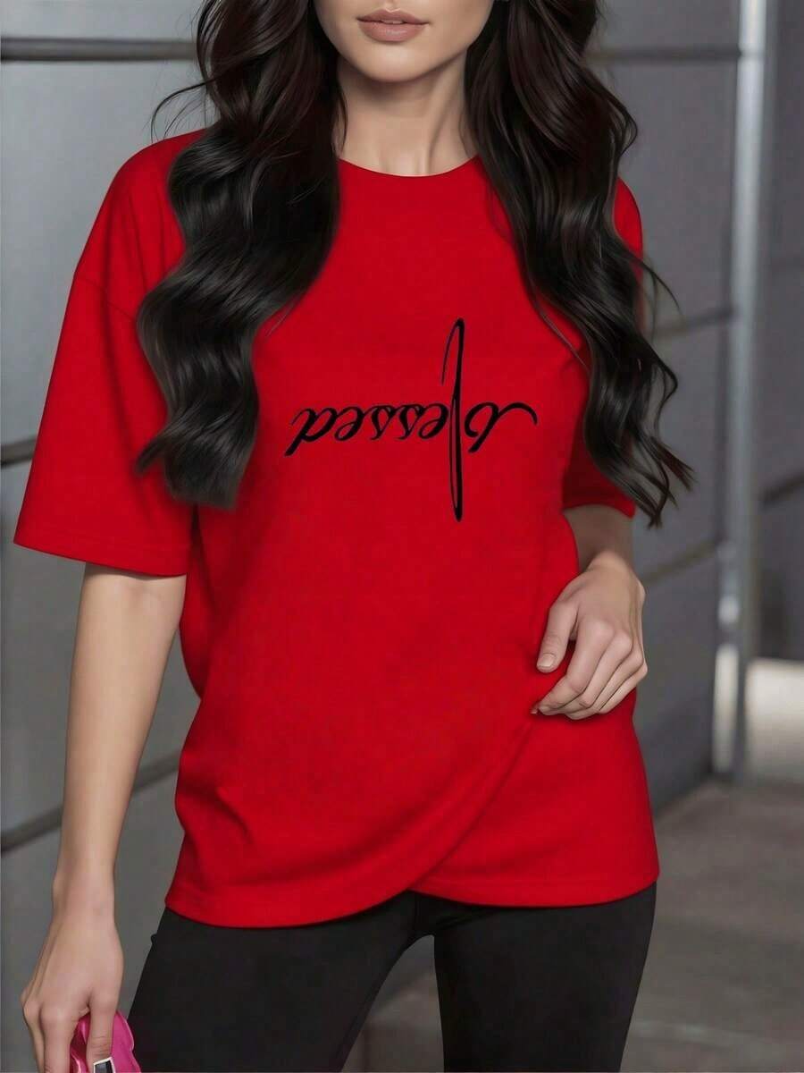 SoftPalabra bendecida escrita en cursiva simboliza gratitud y energía positiva que inspira confianza y serenidad camiseta para mujer blanca suave 100% algodón cómoda y modernaNew Summer Women's T-shirt, Casual and Comfortable Crew Neck Top - Rojo - Ver 1