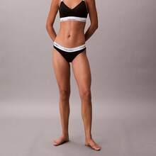 Calvin Klein Calvinklein Icon Cotton Modal Lightly Lined Bralette QF8504 - màu đen - Xem 3