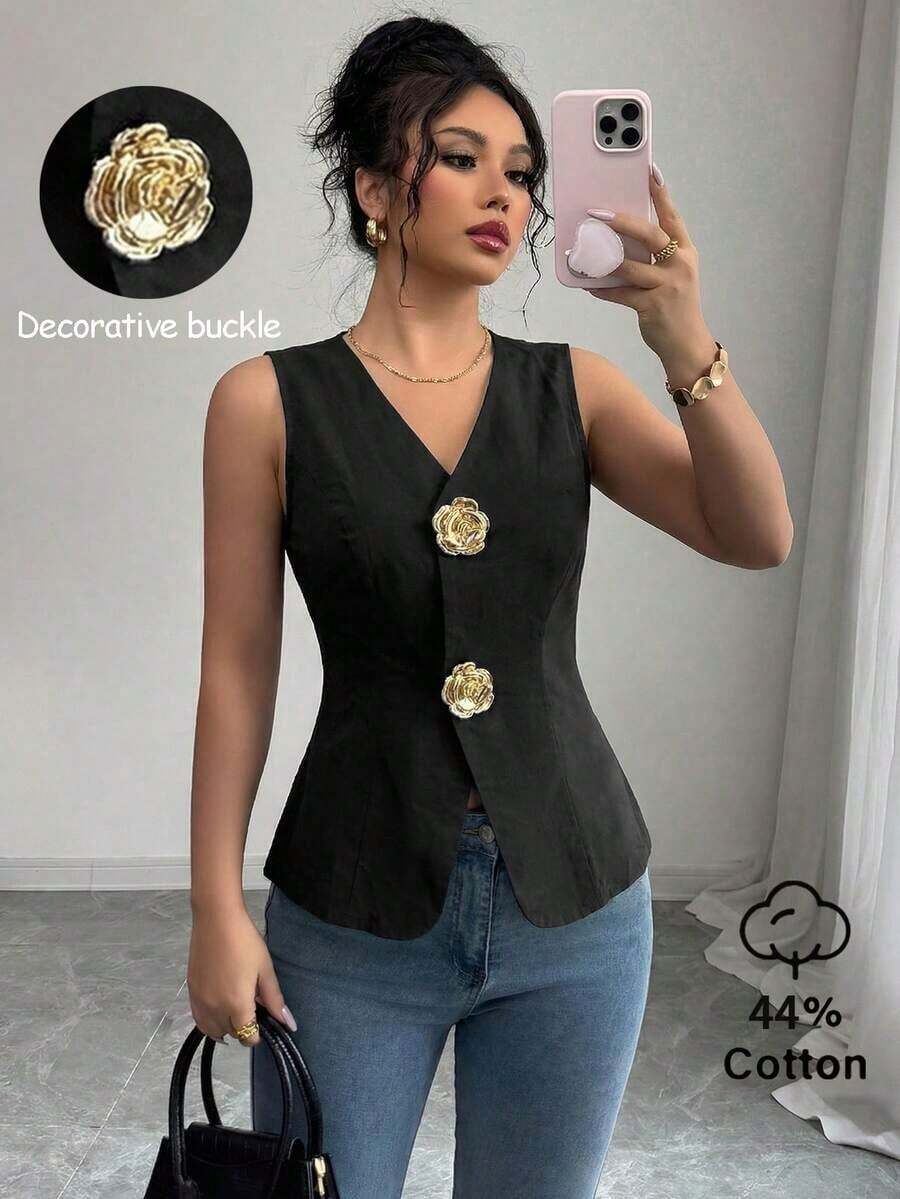 Camiseta de mujer con cuello en V, ajustada, con decoración de botones dorados con diseño de rosa en la parte delantera - Negro 3 - Ver 1