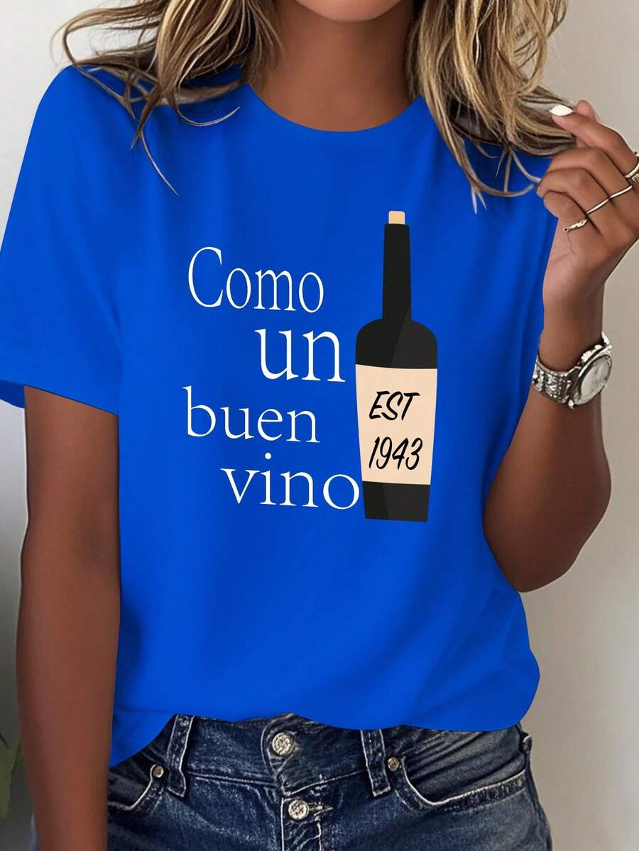 Camiseta de Mujer Estilo Español Divertido con Estampado de Botella de Vino Vintage 1943 - 100% suave, casual, de corte holgado, estampada con "Come Uno Bebió Vine" y "Est.1943" - Ropa cómoda para uso diario, adecuada para todas las estaciones. - Azul - Ver 1