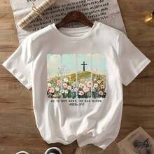 Camiseta para Mujer con Estampado de Letra "C" y Texto Dorado, Manga Corta - Blanco - Ver 1