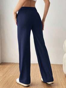 Pantalones de traje de mujer con bolsillos laterales sesgados, líneas de costura visibles para otoño/invierno - Azul marino - Ver 2